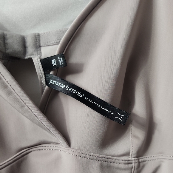 Elegant Lace Trim Bodysuit - Gray - Picture 2 of 3